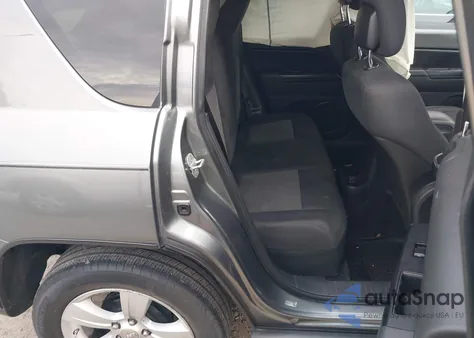 2012 Jeep Compass Latitude z USA, uszkodzony, nr VIN 1C4NJCEB6CD661401